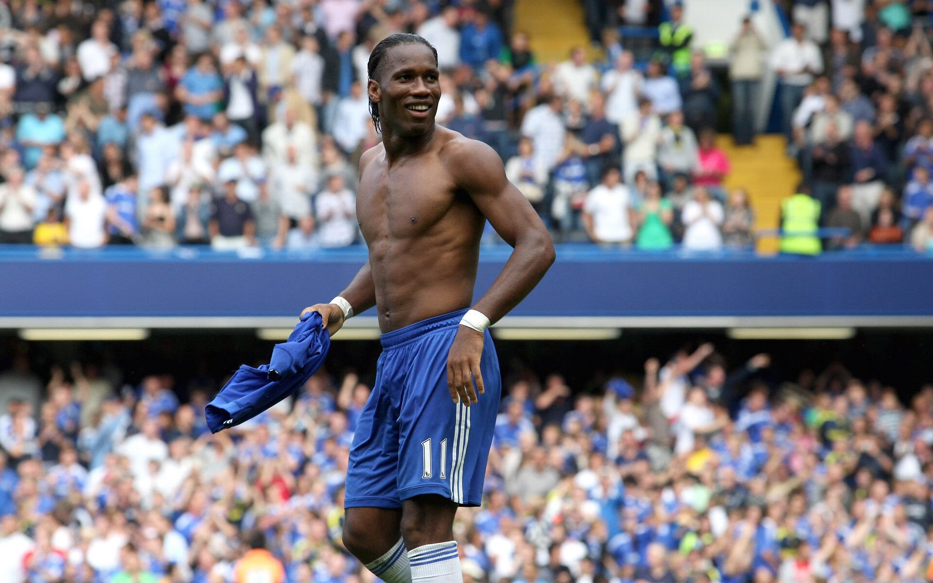 LOL赛事中的观众互动：如何提升观赛体验，lol观战classic